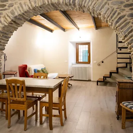 Appartamento La Fonte - Duplex In Historical Center Lesa